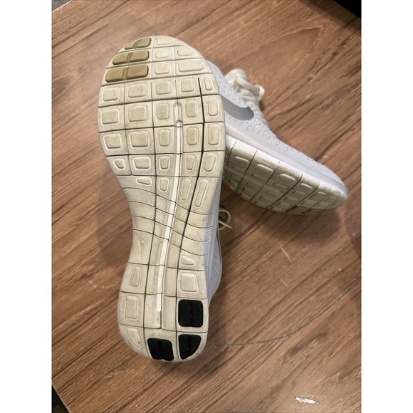 Grey and White Women's Nike Rn Free Sneakers - Running Shoes with Nike Logo 10 - Picture 4 of 7